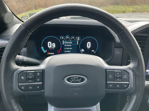 Used 2023 Ford F150 Lariat w/ Equipment Group 502A High image 8