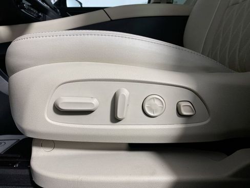 Certified 2023 Buick Enclave Avenir w/ Avenir Technology Package AWD/4WD image 12