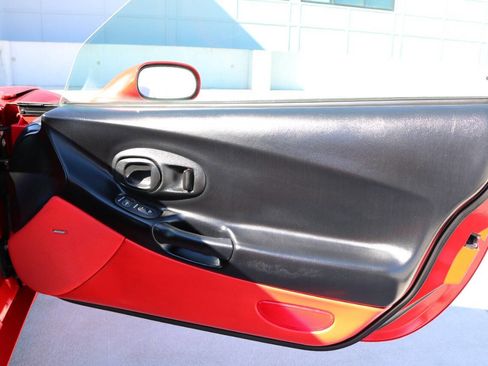 Used 2001 Chevrolet Corvette Z06 w/ Memory Pkg image 91