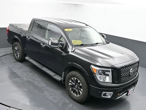 Used 2018 Nissan Titan PRO-4X w/ Pro-4x Convenience Package image 38