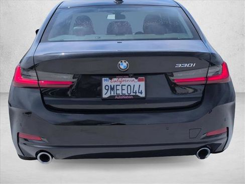 Used 2023 BMW 330i Sedan w/ Convenience Package image 7