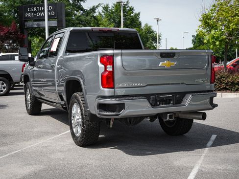 Used 2024 Chevrolet Silverado 2500 High Country w/ High Country Premium Package AWD/4WD image 8