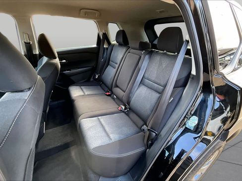 Used 2025 Nissan Rogue SV AWD/4WD image 18