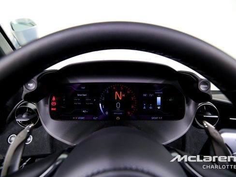Used 2026 McLaren 750S Spider RWD image 15