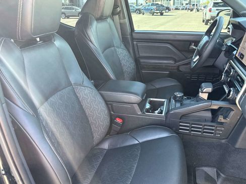 Used 2024 Toyota Tacoma Limited AWD/4WD image 16