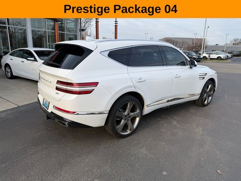 Used 2022 Genesis GV80 2.5T w/ Prestige Package 04 image 3