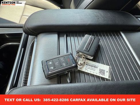 Used 2025 Jeep Wagoneer L Series III image 44