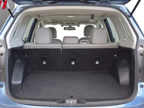 Used 2015 Subaru Forester 2.5i Premium AWD/4WD image 31