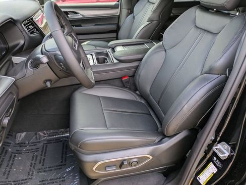 New 2026 Jeep Grand Wagoneer 4WD image 11