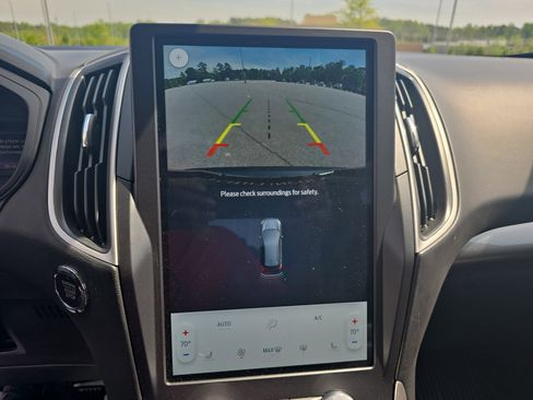 Used 2024 Ford Edge SEL image 22