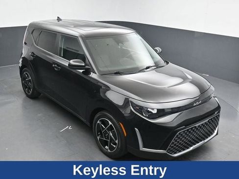 Used 2023 Kia Soul EX FWD image 19