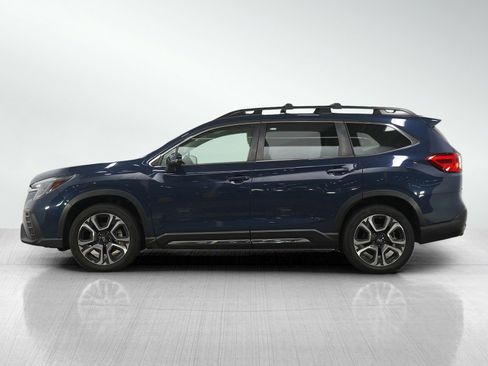 Used 2023 Subaru Ascent Limited AWD/4WD image 2