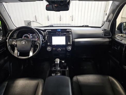 Used 2020 Toyota 4Runner TRD Off-Road Premium w/ Moonroof Package AWD/4WD image 29