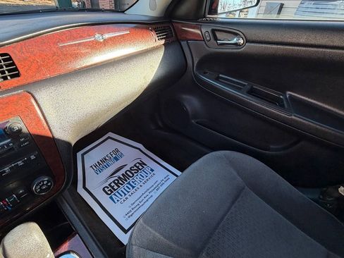 Used 2009 Chevrolet Impala LT image 13