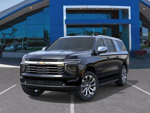 New 2026 Chevrolet Suburban Premier AWD/4WD image 35