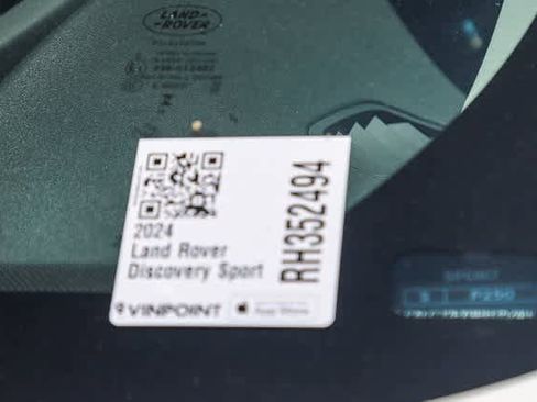 New 2024 Land Rover Discovery Sport S image 29