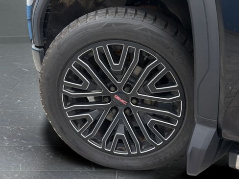 Used 2024 GMC Sierra 1500 Denali w/ Technology Package AWD/4WD image 37