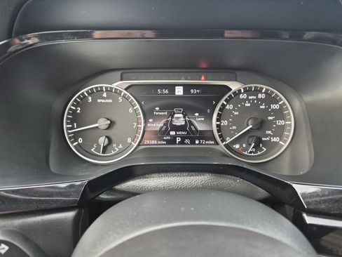 Used 2024 Nissan Pathfinder SL AWD/4WD image 23