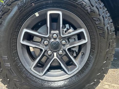 Used 2026 Jeep Gladiator Mojave AWD/4WD image 16