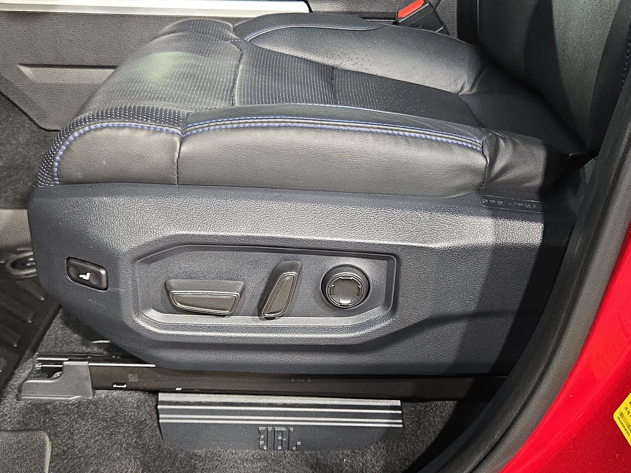 Certified 2025 Toyota Sequoia Platinum AWD/4WD image 23