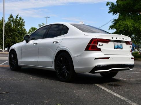 Used 2023 Volvo S60 B5 Plus w/ Climate Package image 5