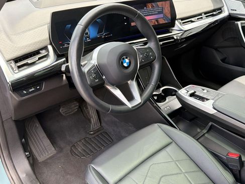 Used 2025 BMW X2 xDrive28i w/ Premium Package AWD/4WD image 4