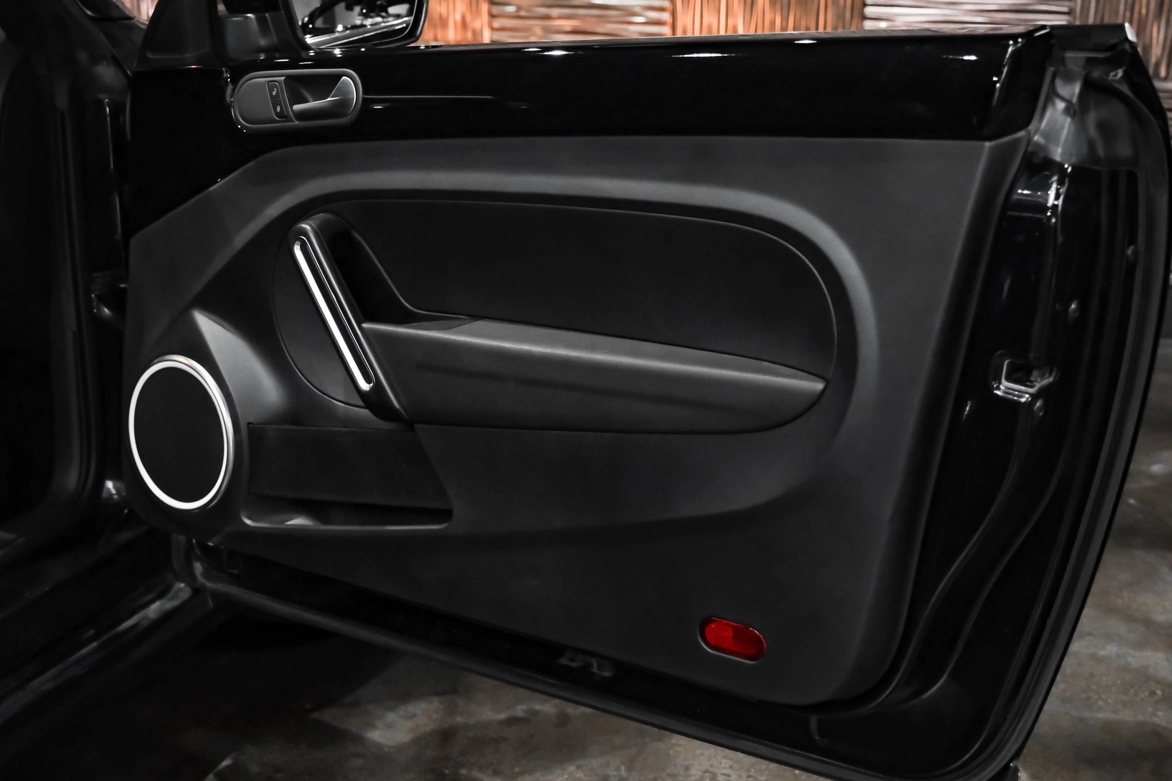 Used 2018 Volkswagen Beetle 2.0T Coast FWD image 39
