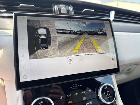 New 2025 Jaguar F-PACE R-Dynamic S image 13