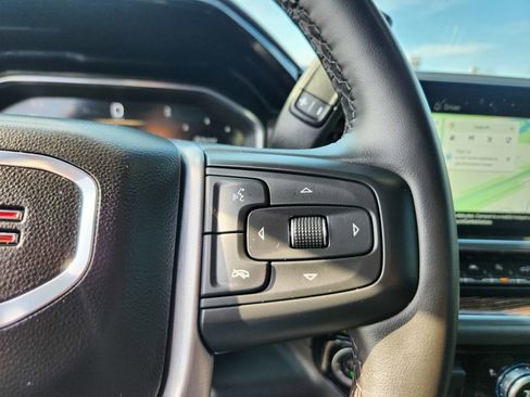 Used 2024 GMC Sierra 1500 Elevation image 18