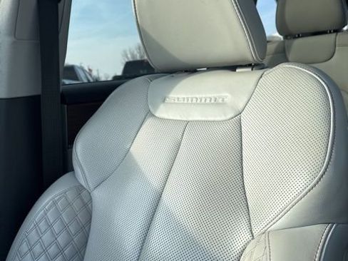 Used 2022 Jeep Grand Cherokee Summit w/ MOPAR Finishing Package image 20