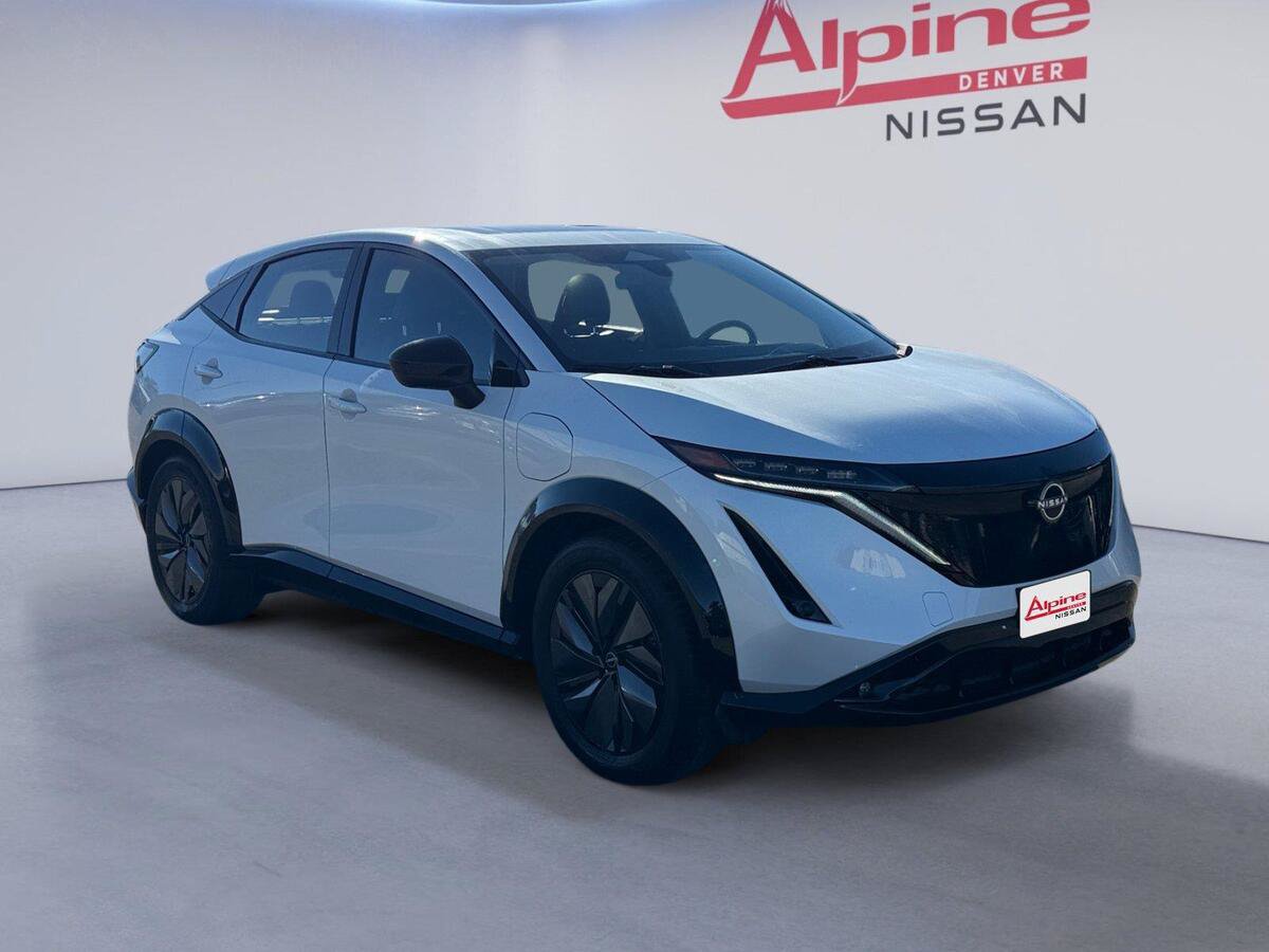 Used 2024 Nissan Ariya AWD image 7