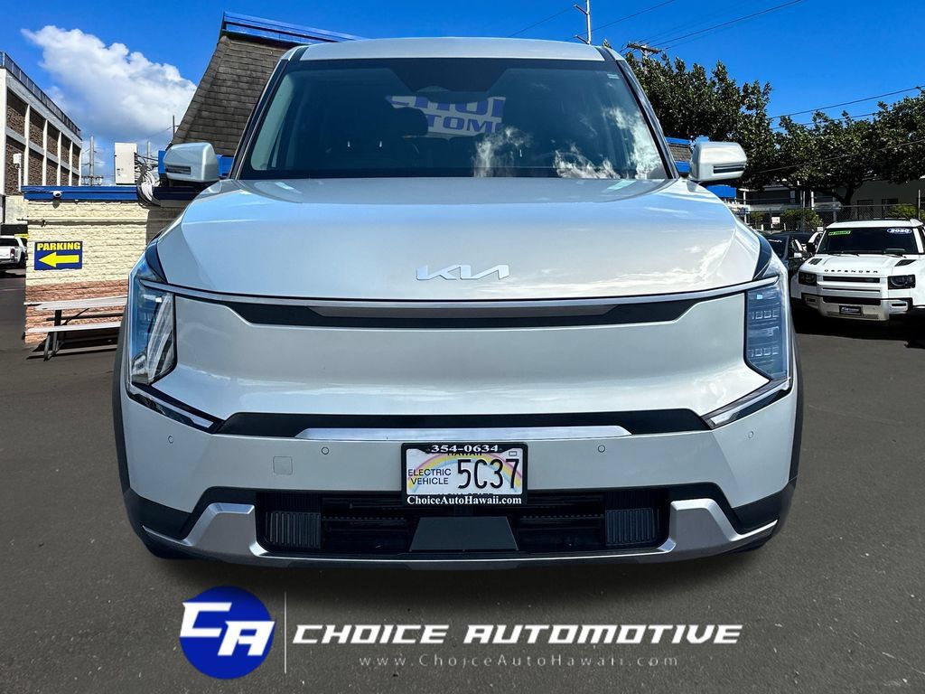 Used 2024 Kia EV9 Light Long Range RWD image 11