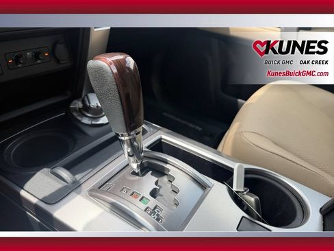 Used 2018 Toyota 4Runner Limited AWD/4WD image 29