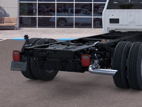 New 2026 Ford F550 2WD Regular Cab Super Duty image 21