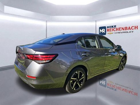 Used 2025 Nissan Sentra SV FWD image 4