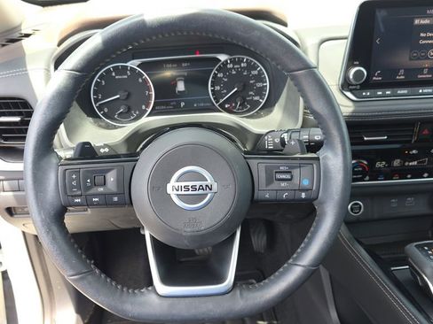 Used 2021 Nissan Rogue SL AWD/4WD image 15