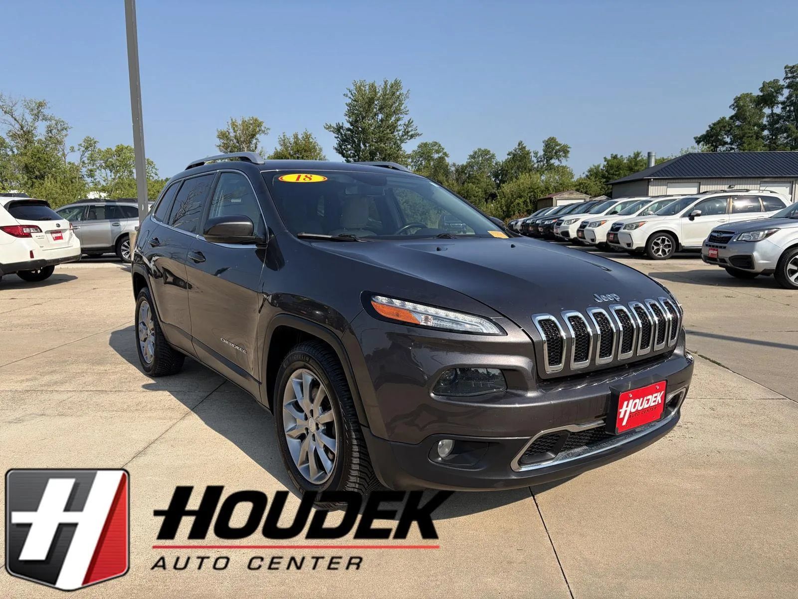 Used 2018 Jeep Cherokee Limited FWD image 1