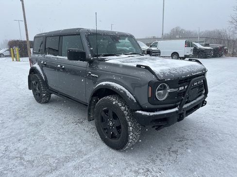 Used 2023 Ford Bronco Black Diamond image 5