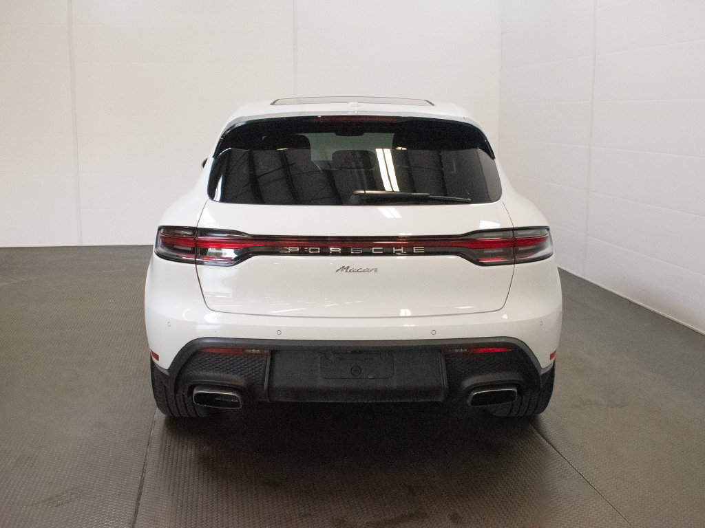 Certified 2023 Porsche Macan AWD/4WD image 6