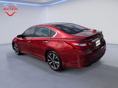 Used 2016 Nissan Altima 2.5 SR image 5