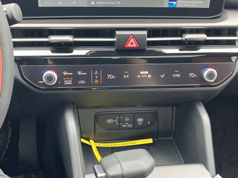New 2026 Kia Sportage SX FWD image 27