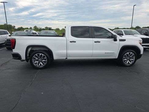 Used 2021 GMC Sierra 1500 4x4 Crew Cab w/ Convenience Package image 8