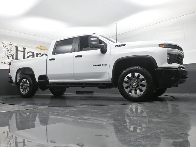 New 2026 Chevrolet Silverado 2500 Custom w/ Custom Value Package AWD/4WD image 2