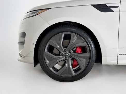 Used 2025 Land Rover Range Rover Sport Autobiography image 27