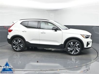 Used 2024 Volvo XC40 B5 Plus w/ Protection Package Premier