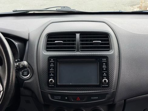 Used 2017 Mitsubishi Outlander Sport SE image 30