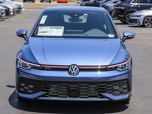 New 2025 Volkswagen GTI SE image 2
