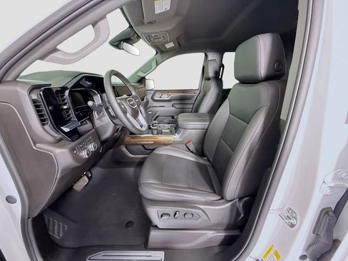 Used 2025 GMC Sierra 1500 Elevation w/ Elevation Premium Package image 19