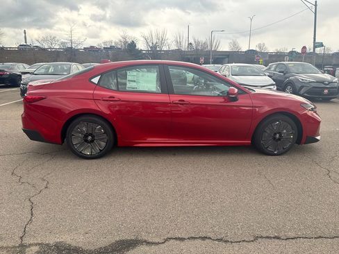 New 2026 Toyota Camry SE AWD/4WD image 8