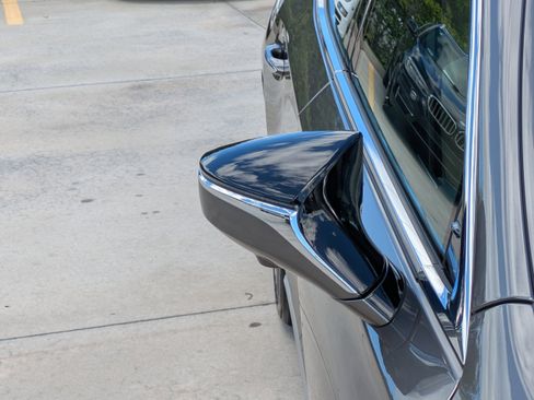 Used 2023 Lexus LS 500 w/ Interior Upgrade Package image 8